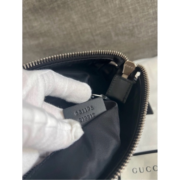 Gucci Unisex's messenger techno Crossbodybag - Picture 12 of 13